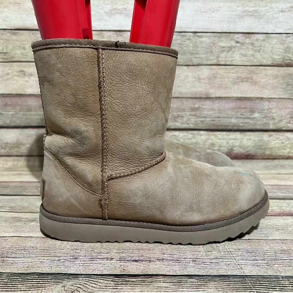 Ugg Brown Classic Short Boots